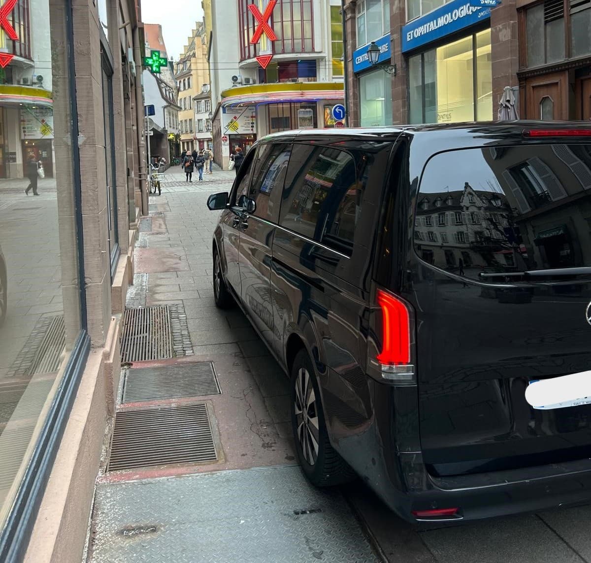 Van Mercedes Classe V StrasVan VTC Strasbourg